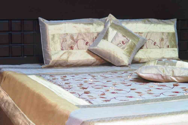 3 Enticing Bedspreads for Bedding