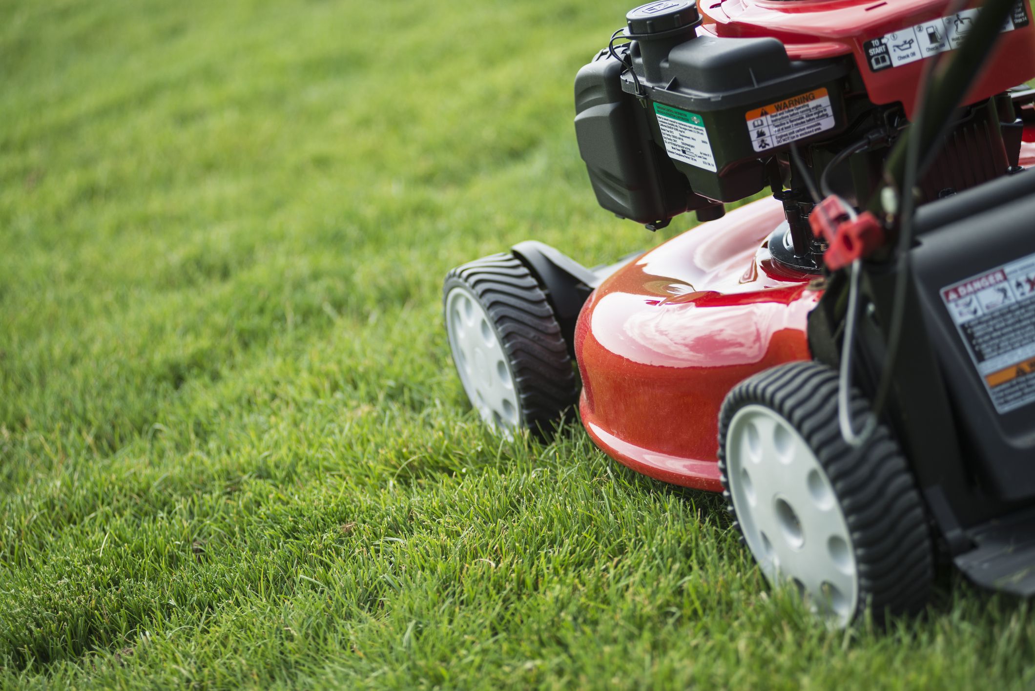 How to Choose the Perfect Mower for Your Property Size and Type